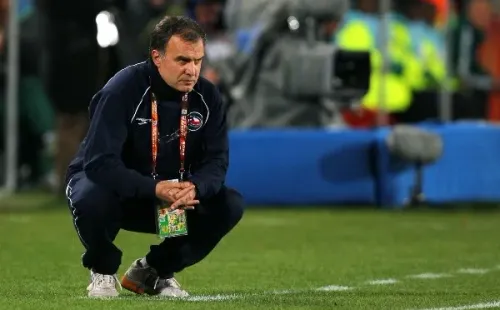Marcelo Bielsa llevó a Chile hasta el Mundial de 2010. (Foto: Getty Images)
