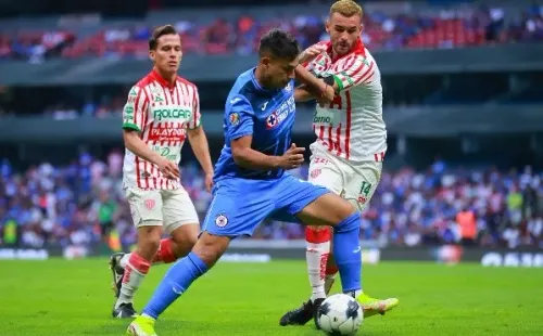 Iván Morales no ha logrado consolidarse en Cruz Azul (Getty)