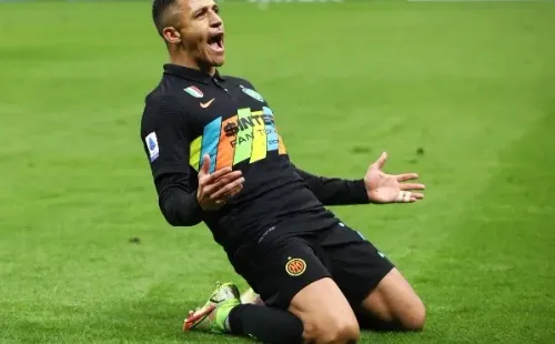 Alexis Sánchez festeja el gol que le marcó al Empoli.