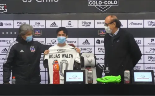 La camiseta de Marco Rojas Walen en Colo Colo. Foto: YouTube