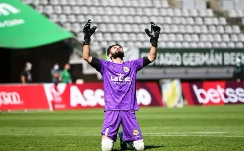 Paulo Garcés jugó en San Luis de Quillota antes de pasar a Deportes Valdivia. Foto: Agencia Uno.