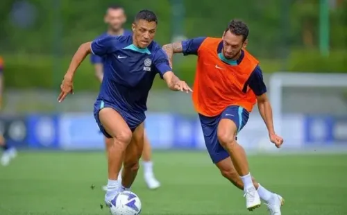 @alexis_officia1 / Alexis entrena a la par de sus compañeros sin ser considerado