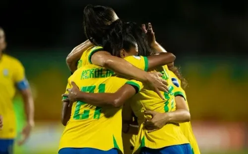 @SelecaoFeminina / Brasil ganó por 2 a 0 a Paraguay en semifinales