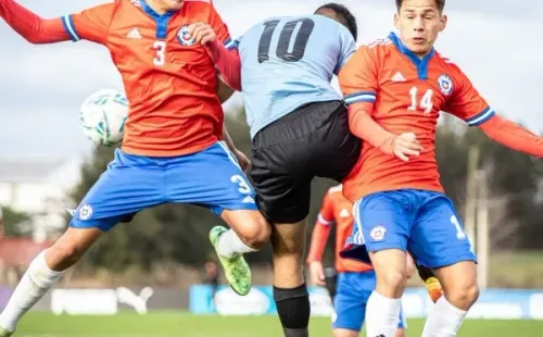 La selección chilena sub 17 se impuso por 0-2 a Uruguay en Montevideo.