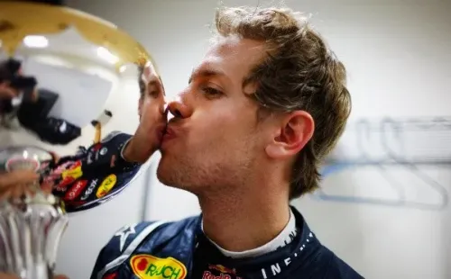Sebastian Vettel celebra una victoria con Red Bull. Foto: Getty Images.