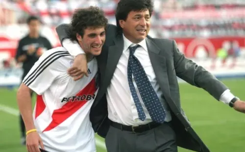 Passarella es una leyenda de River Plate. Gracias a su paso por el cuadro Millonario, es la cuarta persona en el mundo en ser jugador, director técnico y presidente de un club codeándose con figuras como Carlos Babington, Santiago Bernabéu y Franz Beckenbauer. | Foto: Archivo