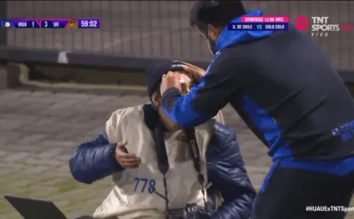 El cuerpo médico de Huachipato realizando la atención.