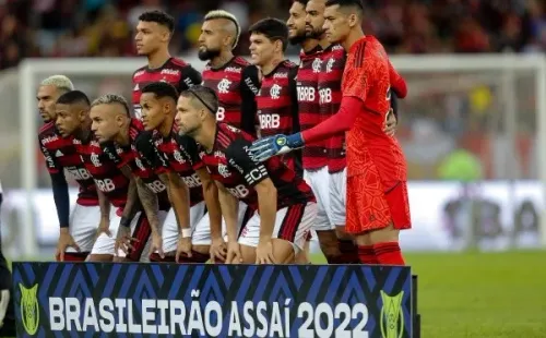 Vidal fue titular por primera vez en Flamengo y marcó su primer gol.