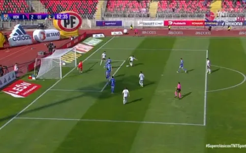 Gil puso el 2-1 albo ante la U. | Foto: TNT Sports