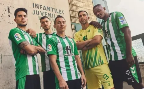 @C1audioBravo / El nacional posa con la nueva indumentaria listo para otra temporada