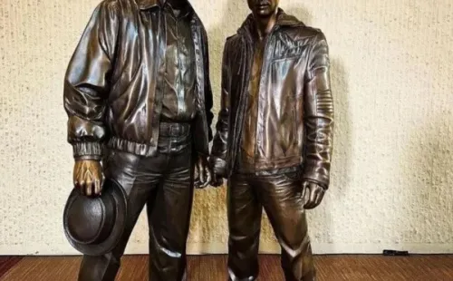 Albuquerque estrena sus estatuas de Breaking Bad.(Foto:Instagram)