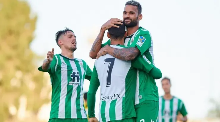 Betis recuperara las sonrisas, pero terminó regalando un empate al Zaragoza. Foto: Comunicaciones Betis.