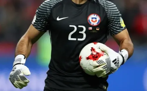 Johnny Herrera disputó par de compromisos en esa Copa Confederaciones. (Foto: Getty Images)