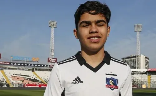 Damián Torres cumplió su sueño de hacer un gol en el estadio Monumental junto a los hinchas de Colo Colo. Foto: Comunicaciones Colo Colo.