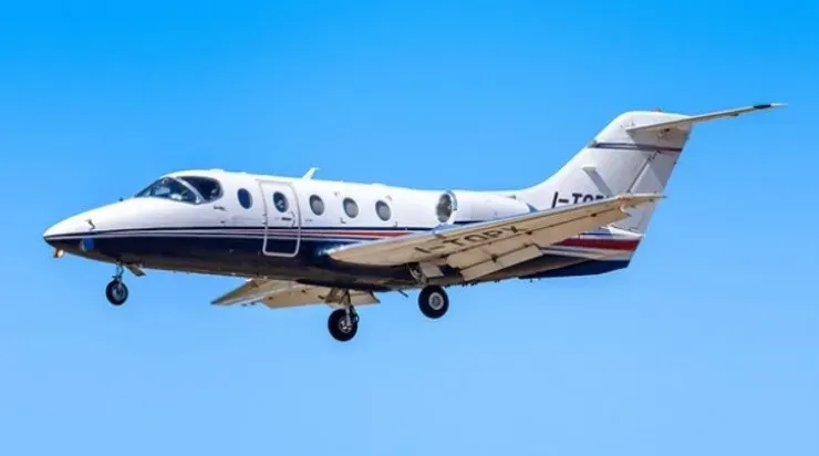 Según Alpi Jets, este es el avión que abordó Alexis Sánchez para llegar a Marsella