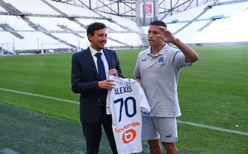 Alexis aclara que sí se siente querido por la gente y los niños de Chile, pero…