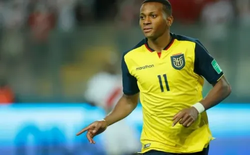 Michael Estrada está en el radar de Cruz Azul. (Foto: Getty Images)