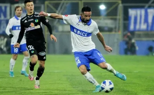 Isla fue titular en la UC ante O’Higgins y tuvo un caliente final con el jugador rival Diego Carrasco. | Foto: Agencia Uno