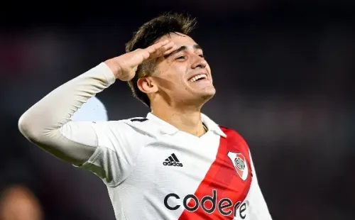 Pablo Solari festeja en River Plate
