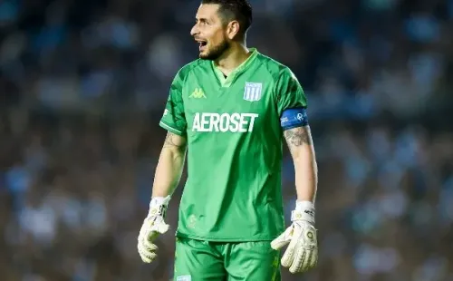 Gabriel Arias hizo su regreso al arco de Racing con una sólida actuación en el empate sin goles ante Boca Juniors. Foto: Getty Images