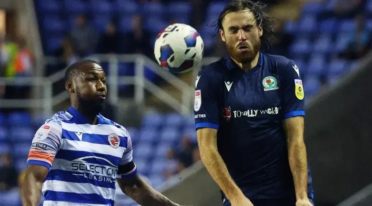El Reading hizo pasar una mala tarde al Blackburn Rovers de Ben Brereton Díaz. Foto: Getty Images