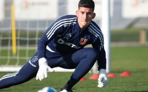 Fue tan polémica la llegada de Parra a la U que en Azul Azul prefirieron no hacerle presentación: ahora Diego López no lo cita ni en Copa Chile. (Foto: U. de Chile)
