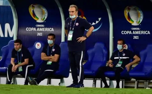 Martín Lasarte ve en acción a la Roja en la Copa América 2021. (Getty Images).