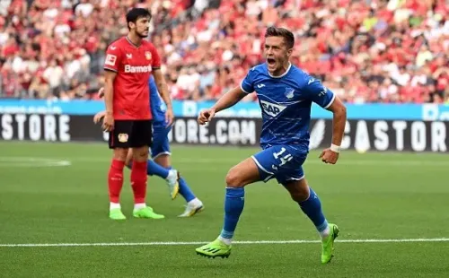 Hoffenheim pasó por arriba de Charles y el colista Leverkusen.