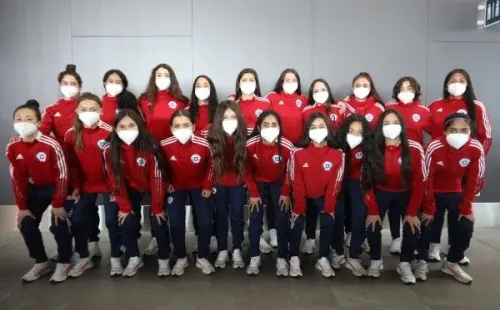 La Roja femenina sub 15 que viajó a Serbia. (Comunicaciones ANFP)