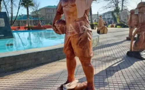 Estatua Ben Brereton