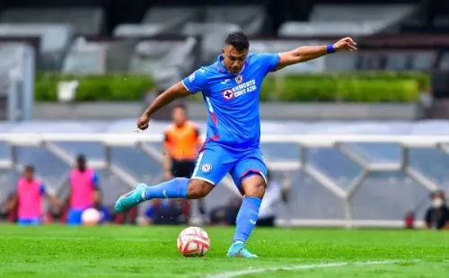 Iván Morales está en la mira de los hinchas por el momento del Cruz Azul. Foto: JamMedia