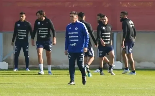 Eduardo Berizzo trabajando en la Roja. Foto: Guille Salazar.