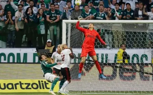 El supuesto penal de Arturo Vidal ante Palmeiras saca ronchas en Brasil tras publicarse los audios del VAR. Foto: Comunicaciones Flamengo.