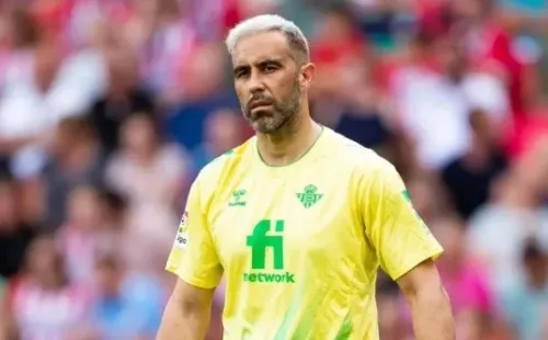 Claudio Bravo puede estar viviendo sus últimos días en el Betis. Foto: Getty Images