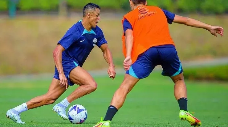 Alexis Sánchez encontró el camino del gol en el fútbol francés