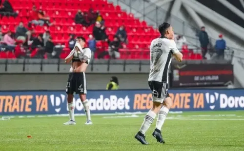 Esteban Pavez sufre por la derrota postrera de Colo Colo ante Unión La Calera. (Foto: Guille Salazar).