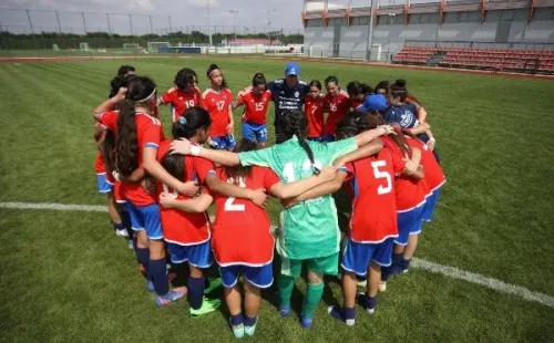 La selección chilena femenina sub 15 goleó por 8-1 a Macedonia. (La Roja)