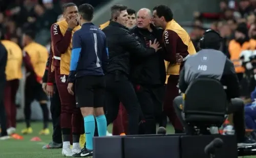 Felipao terminó indignado con el arbitraje de Roberto Tobar (Getty)