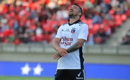 Gabriel Costa le da la espalda a los cuestionamientos por su irregular nivel en Colo Colo. Foto: Agencia Uno
