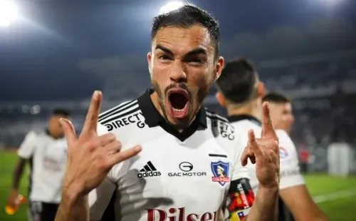 Suazo sigue en Colo Colo sin rencores por su fallido salto a Turquía… o a la Champions League.