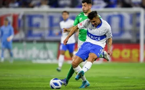 Holan deposita toda su confianza en Pinares, y él le responde en cancha. | Foto: Agencia Uno