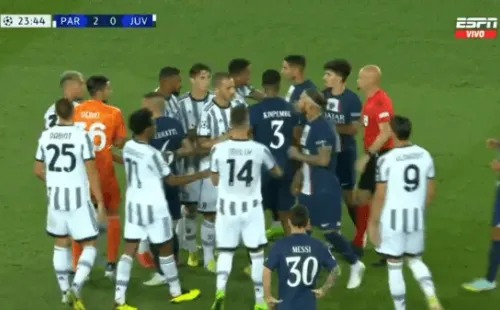 La pelea fue separada por Marco Verratti. (Foto: Captura Espn)