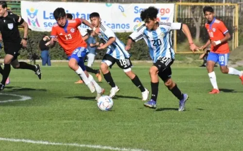 Chile y Argentina Sub 15 animaron un entretenido partido en La Pintana. | Foto: Twitter Selección Argentina