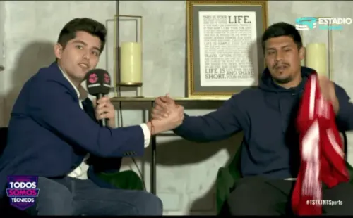 Arturo Millán y Patricio Rubio posan para Todos Somos Técnicos de TNT Sports. (Captura).