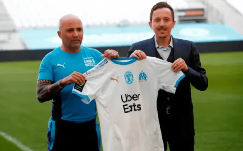 Pablo Longoria y Jorge Sampaoli en la presentación oficial del casildense como DT del Olympique de Marsella.