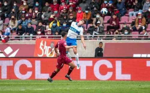 Montes marcó el primero de los cuatro goles de la UC ante La Serena. | Foto: Agencia Uno
