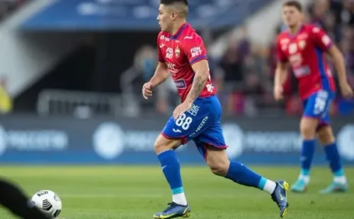 Méndez nuevamente fue titular y celebró un triunfo junto al CSKA. | Foto: @felipe.mendez99
