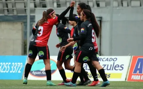 Antofagasta venció a Iquique sin problemas en el Complejo Cesare Rossi. (Mauro Ríos)