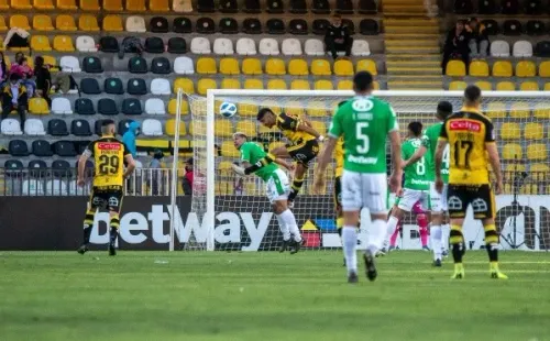 Audax Italiano sumó tres puntos vitales gracias a un tremendo golazo. (Agencia Uno).