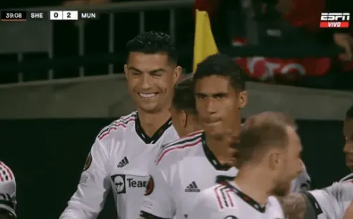 Cristiano Ronaldo volvió a sonreír con Manchester United. (Foto: Captura Espn)